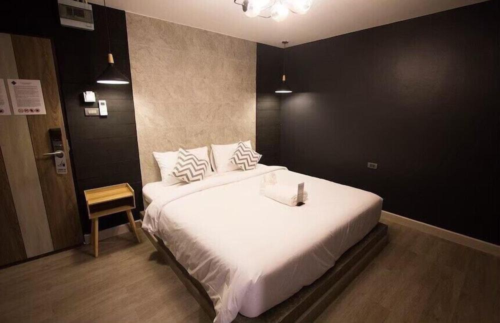 The Entaneer Poshtel - Hostel