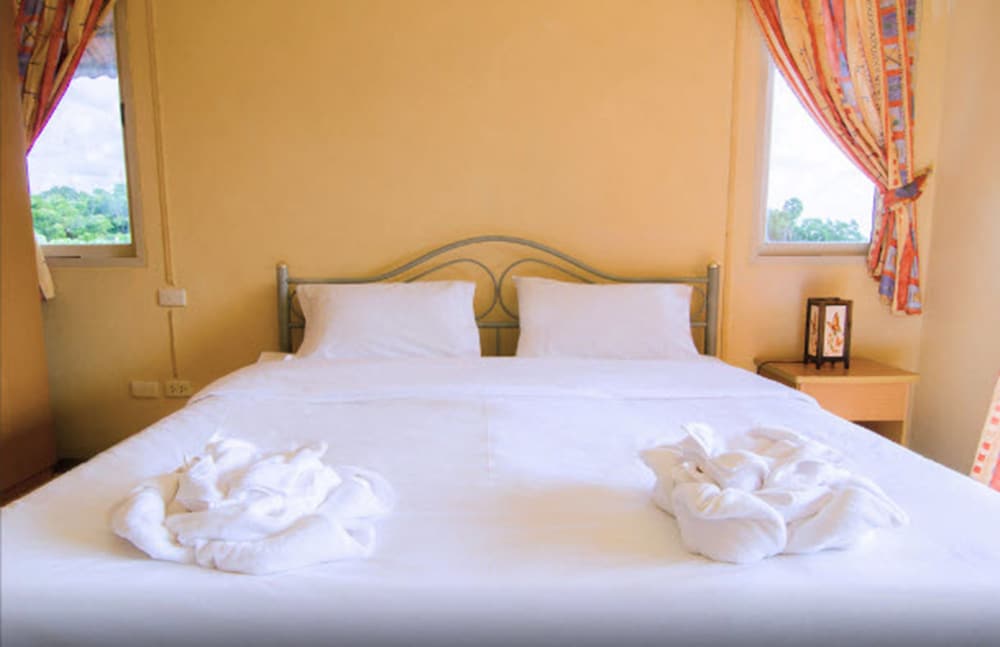 Anda Orange Pier Guesthouse