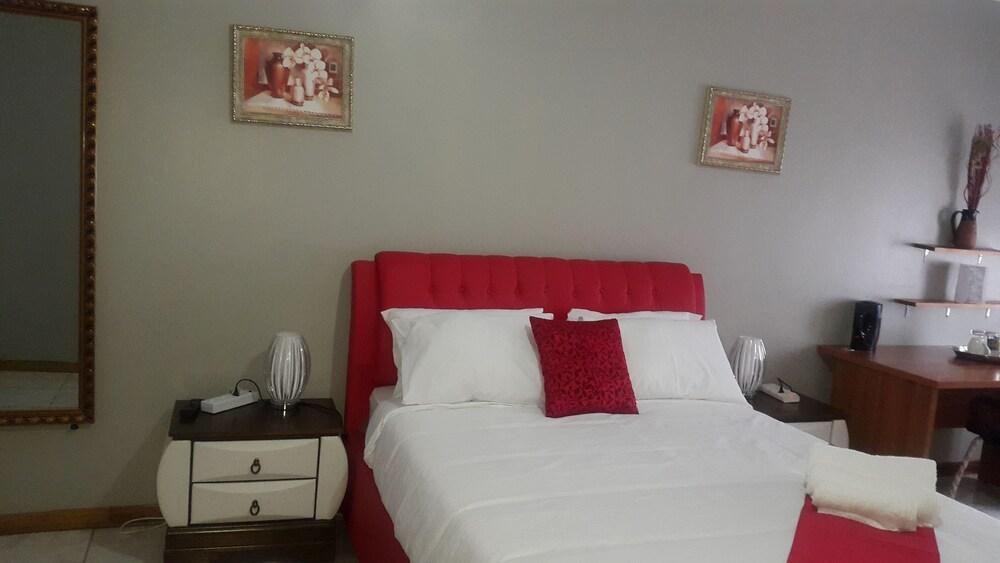 Tintech Bed & Breakfast