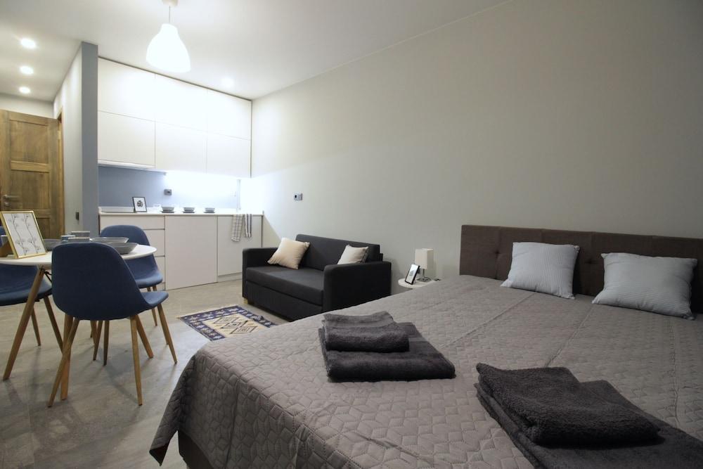 Apartments Mega Palace