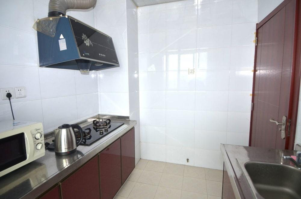 Lanzhou Longshang Mingzhu Apartment Three-bedroom suite