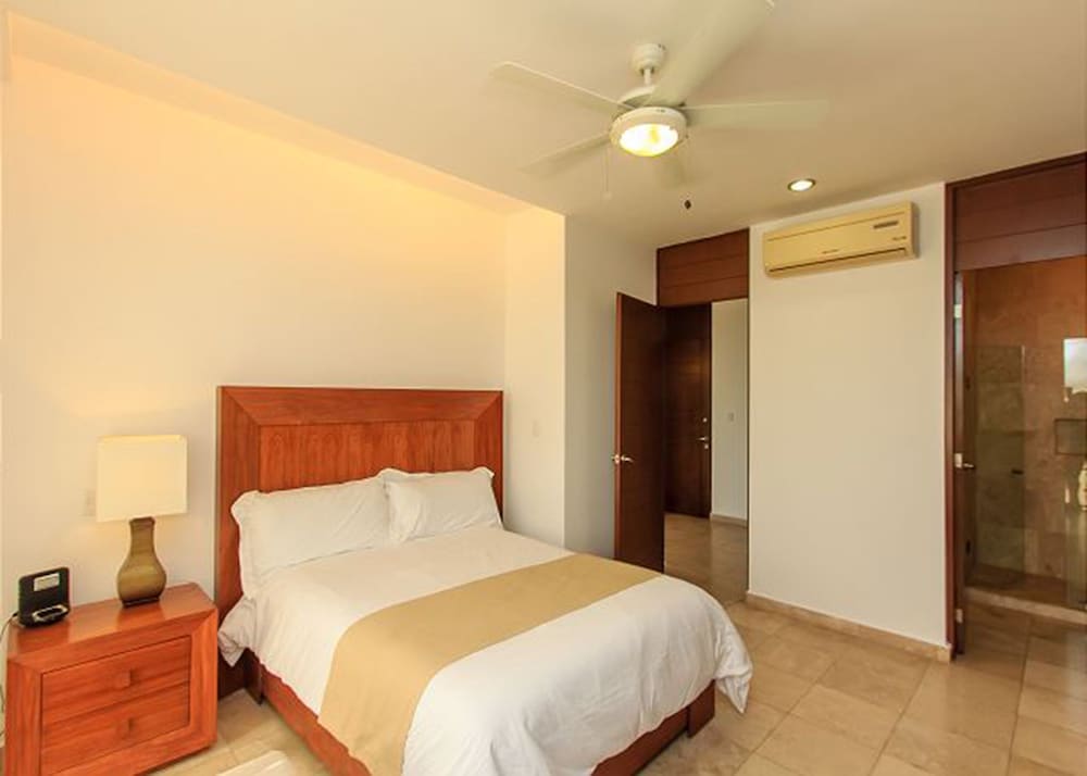 DOCA 203 by Tripintravel