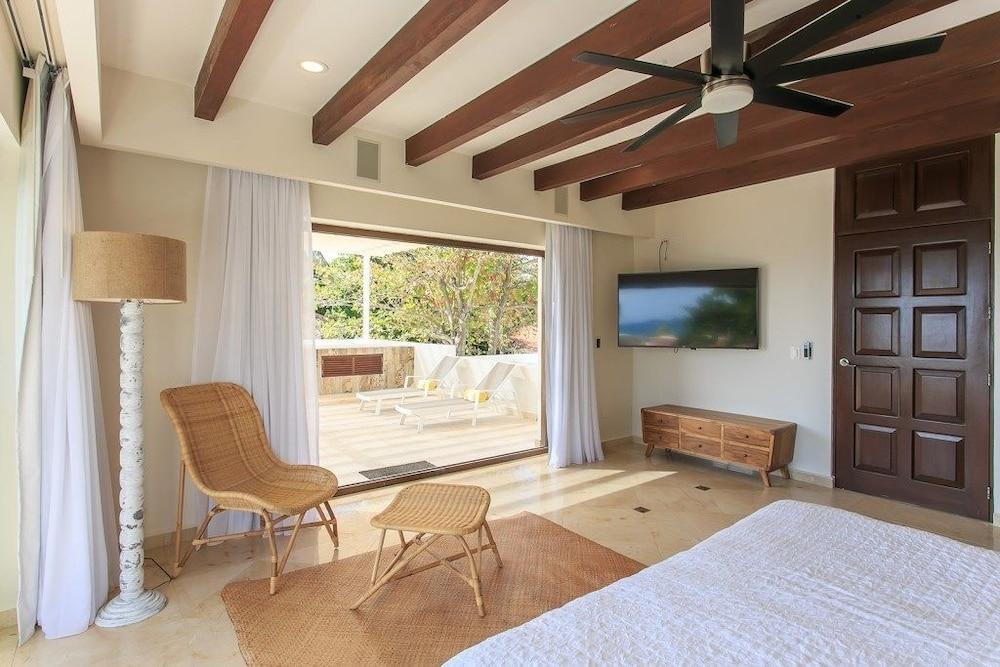 Oceanfront Exclusive Home