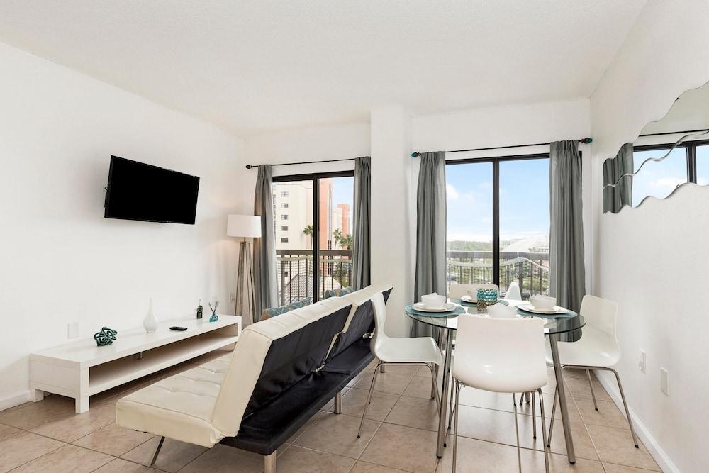 Villa Yamagi - The Enclave Hotel & Suites