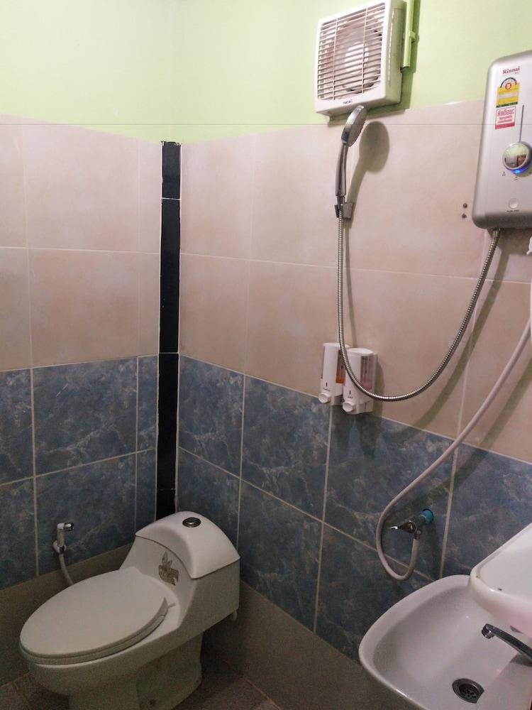 Baan Suan Siri Resort