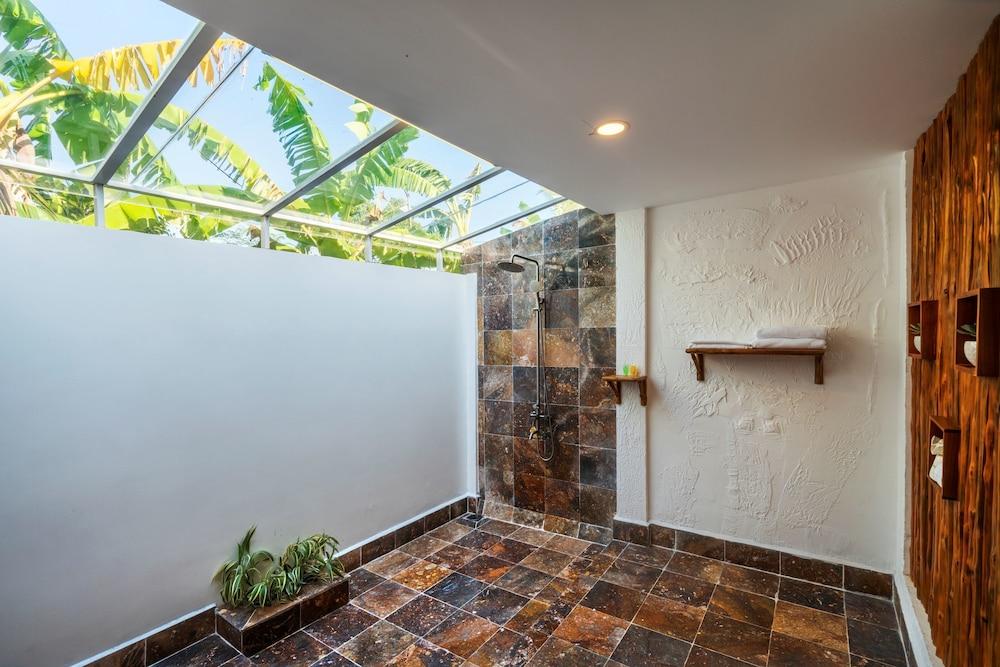 Mekong Lodge Hotel & Resort