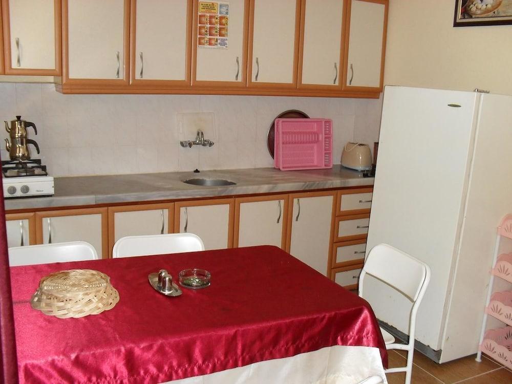 Villa Ozalp Apartments