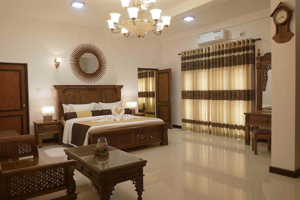 Eagle Regency Boutique Hotel