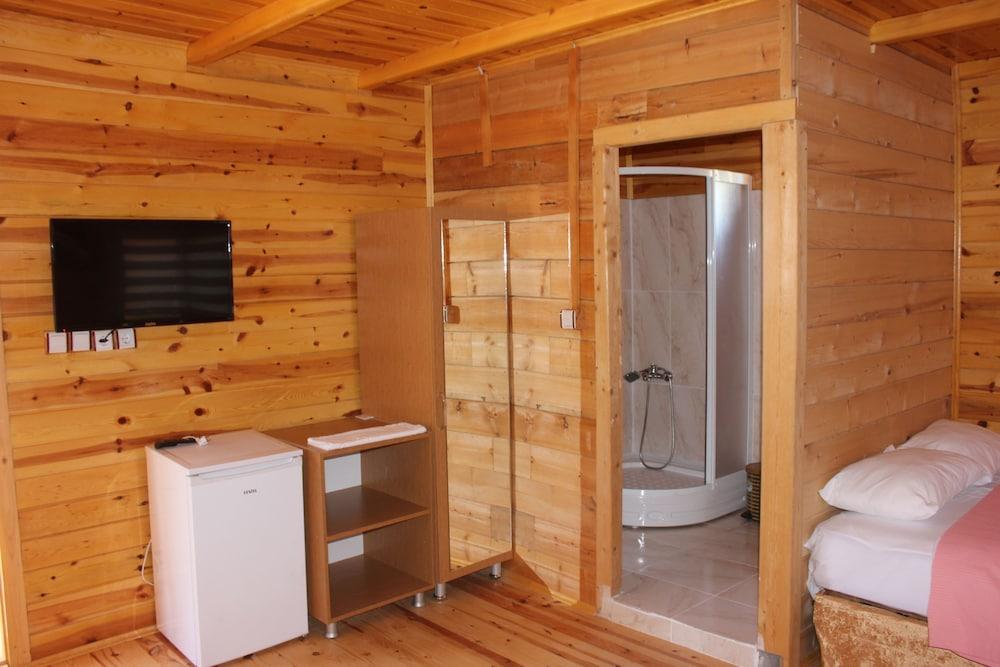 Velikoy Han Konaklari