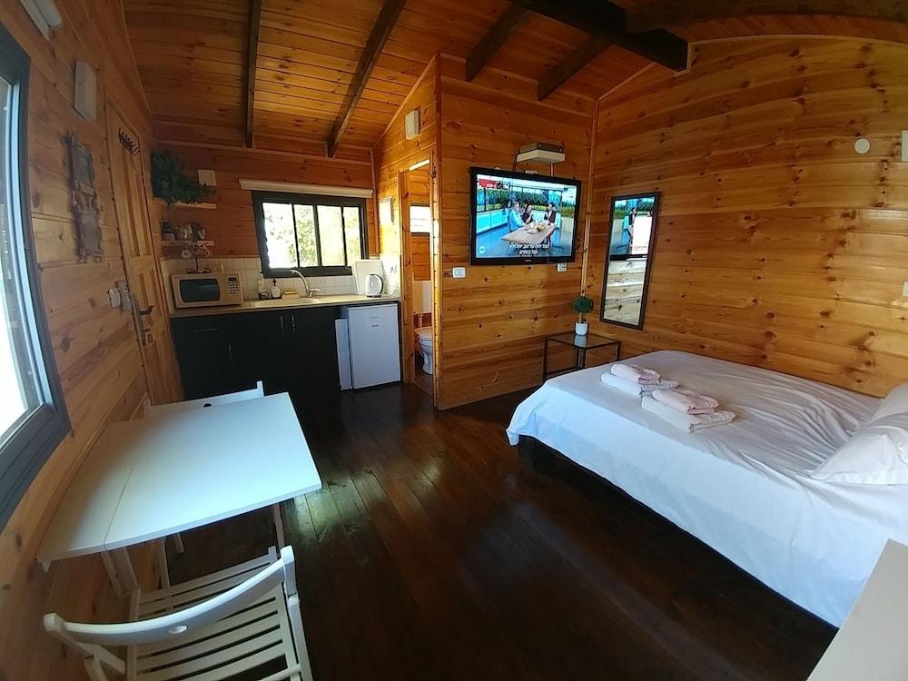 Assaf's Cabin