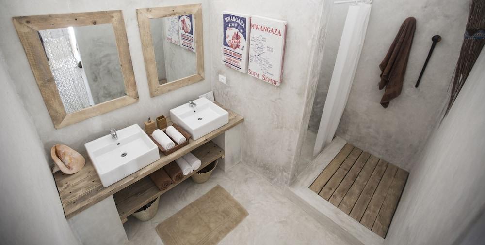 The Loop Beach Resort