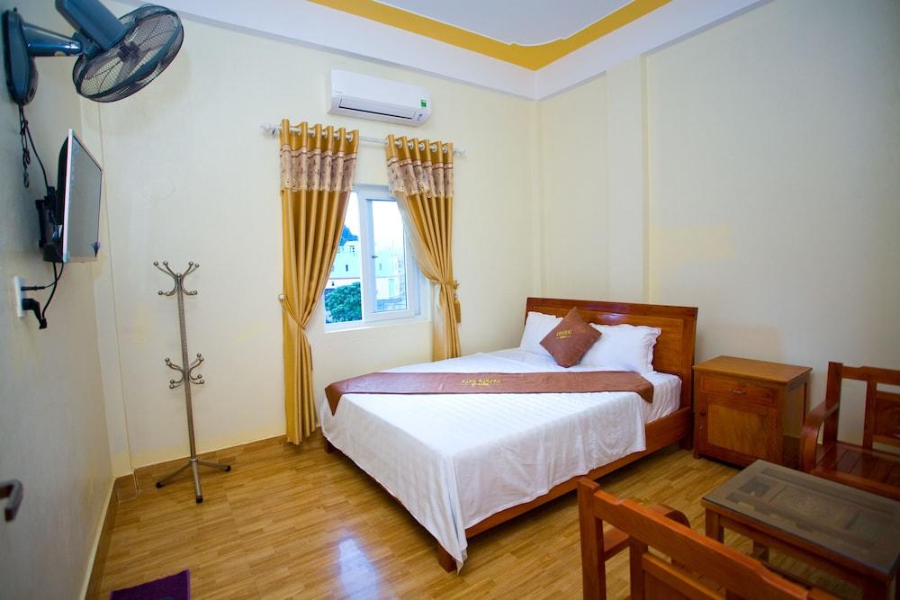 Co Cuc Hotel - Hostel