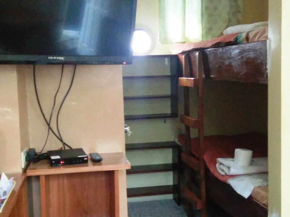 Western Highway Lodge