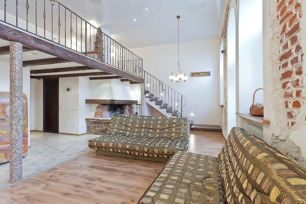 Apartment on Ulyanovskaya 41