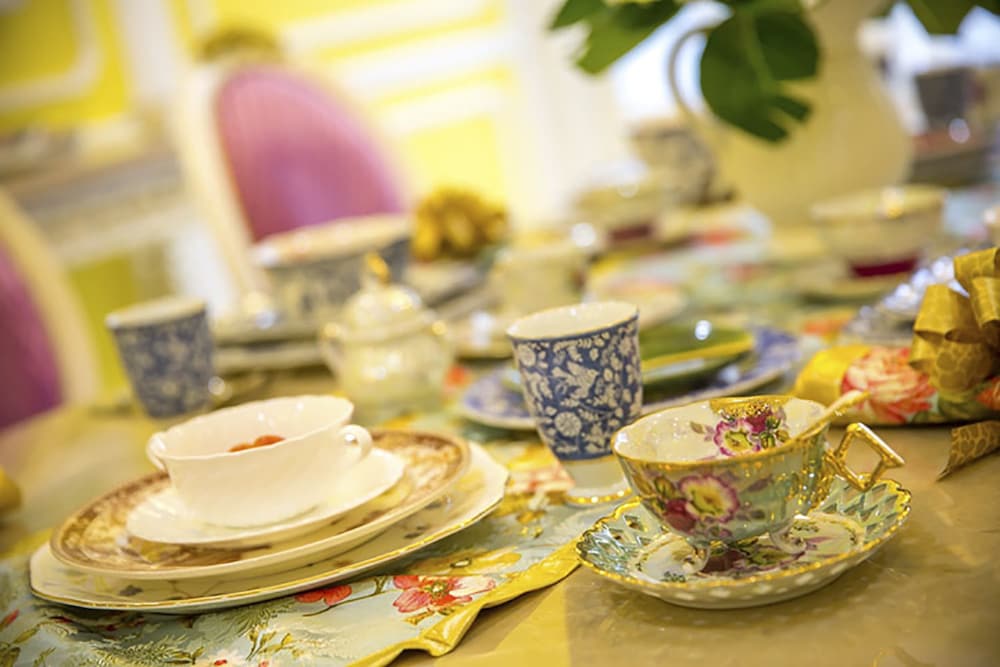 1BR Victorian Apartment River View D7