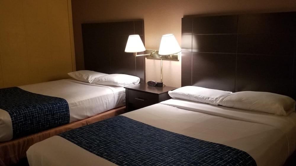 Alexander House Motel