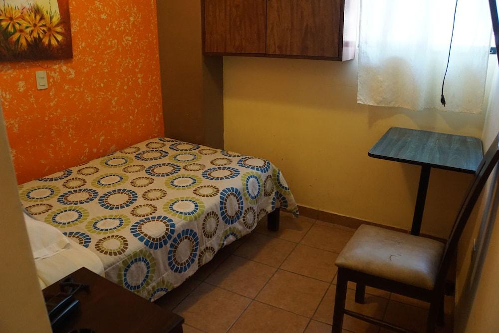 Hotel Marina Del Bay