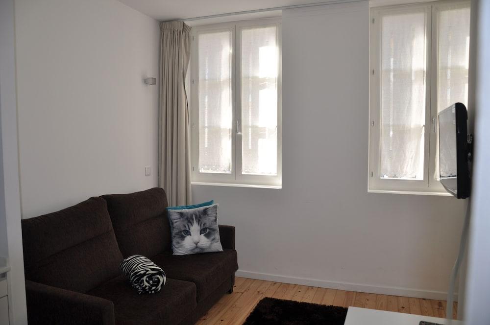 Clerigos H Apartments