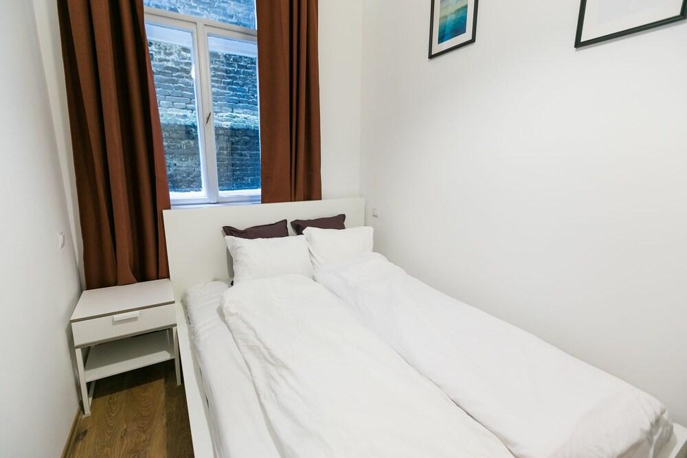 Sparkling Ernesto IV