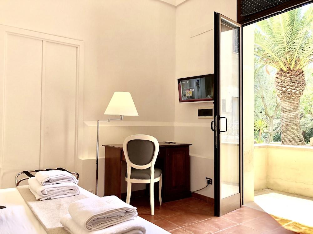 Villa Scinata Historic House