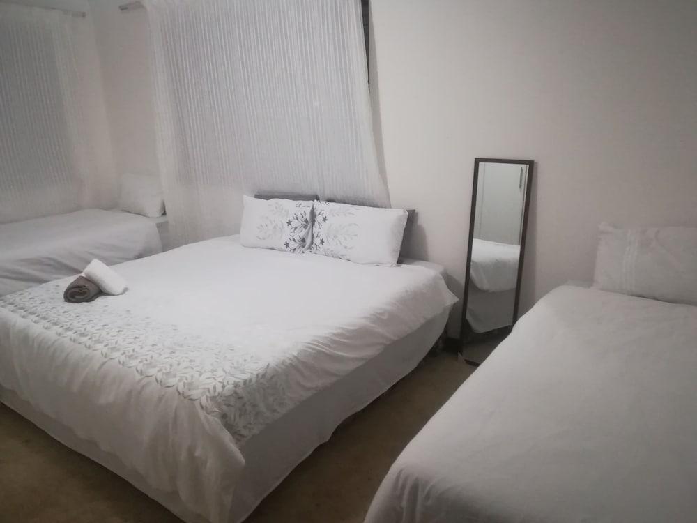 N-Self Catering Lodge