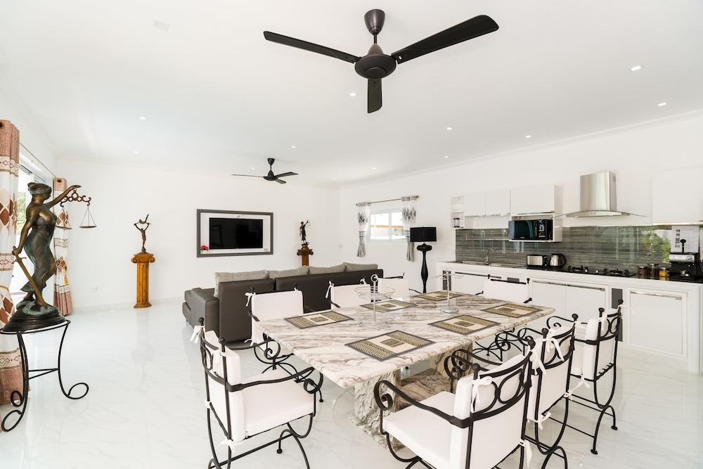 Wirason Villa 4 Bedrooms