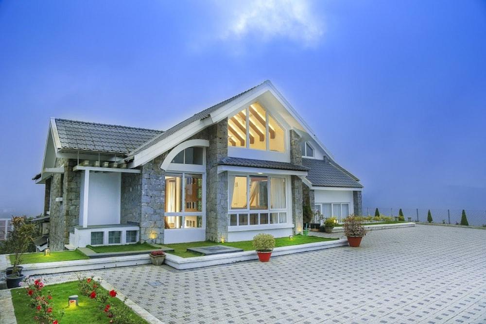 Wisteria Luxury Villas