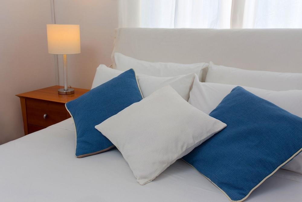 Seaside Luxury Beach Apartment