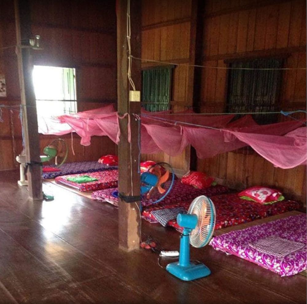 Sokhon Home Stay - Adults Only - Hostel