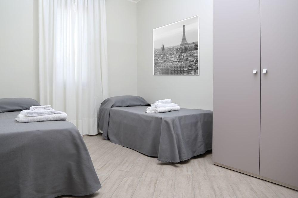 La Vie en Rose Residence