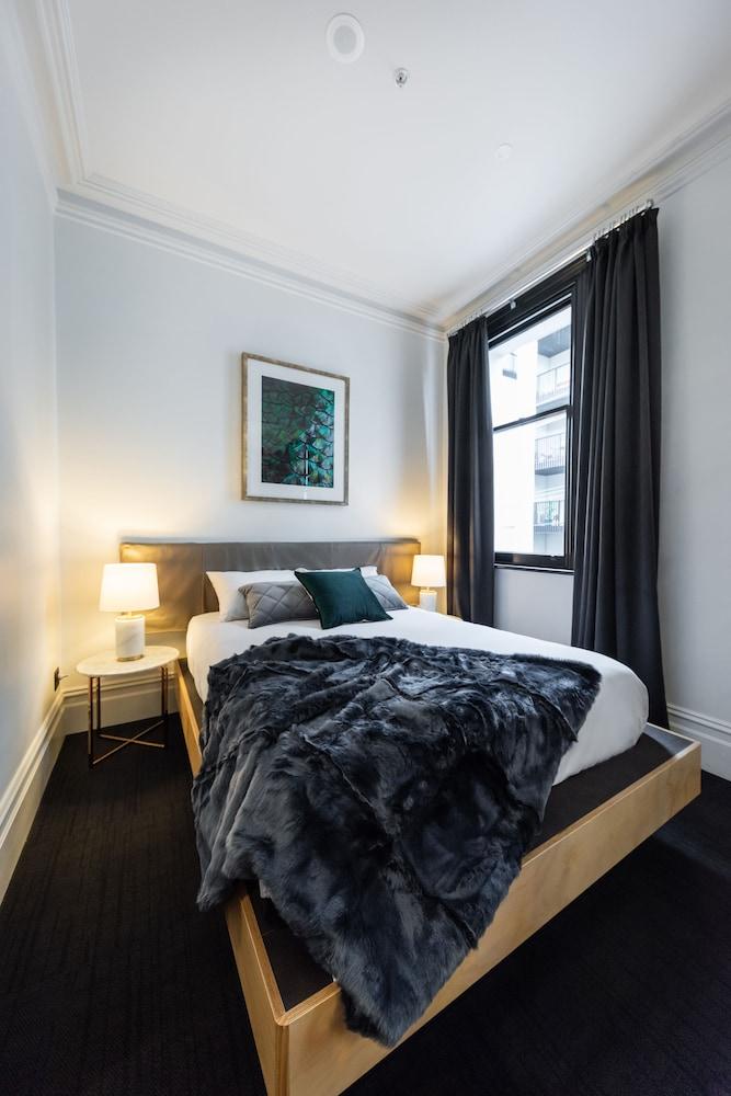 East Brunswick Hotel