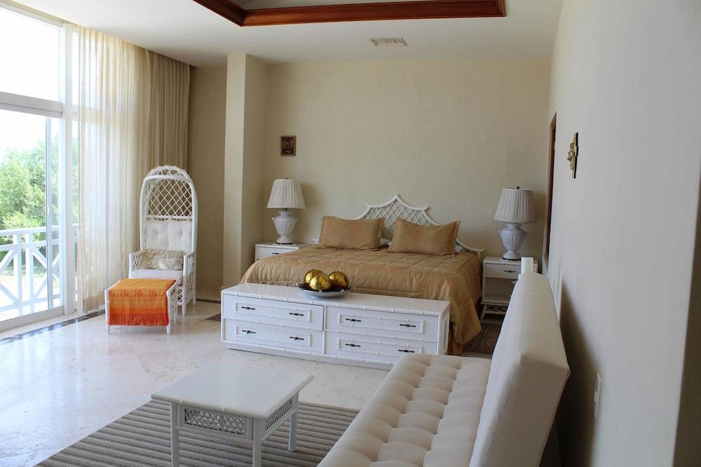 Puerta del Mar Cozumel