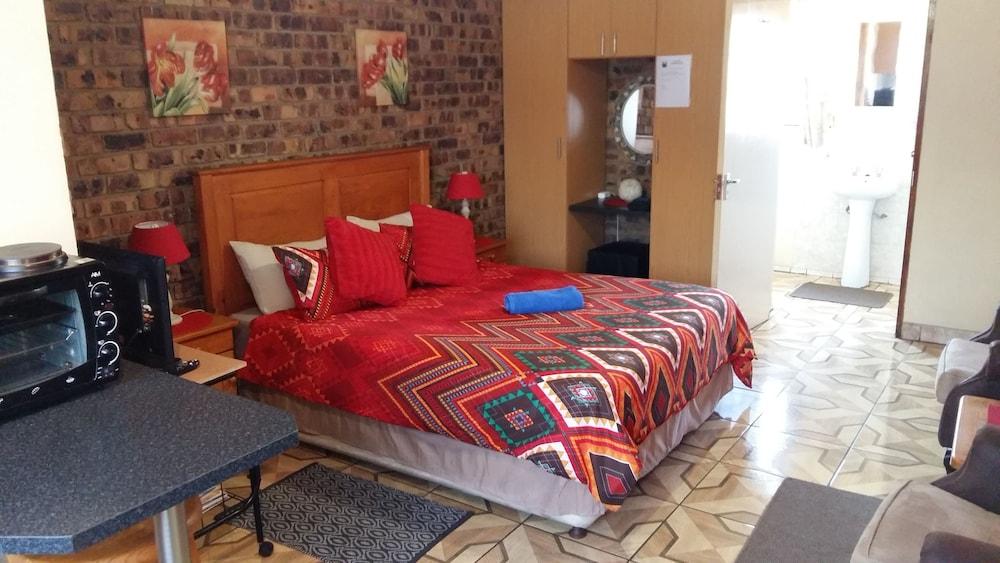 Pride Rock Accommodation