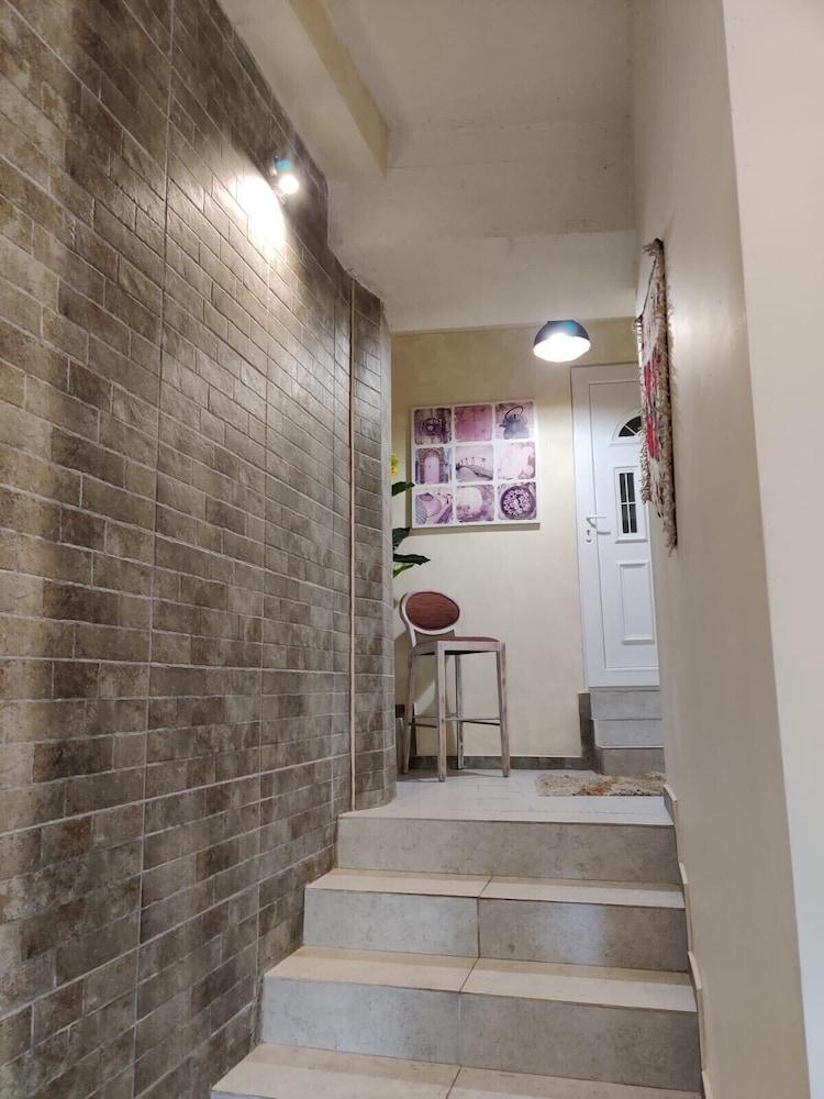 Mila & Aleksandr Apartments