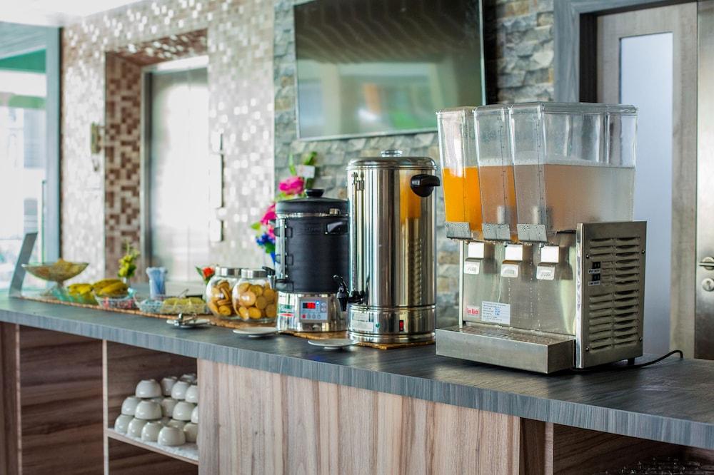 Evergreen Suite Hotel