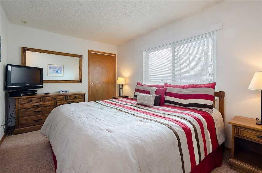 Storm Meadows 300-400 at Christie Base