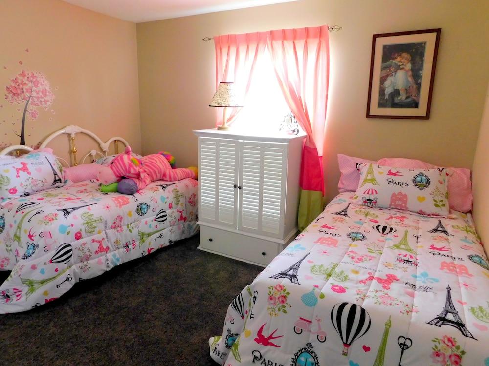 Evonne's Sharing House