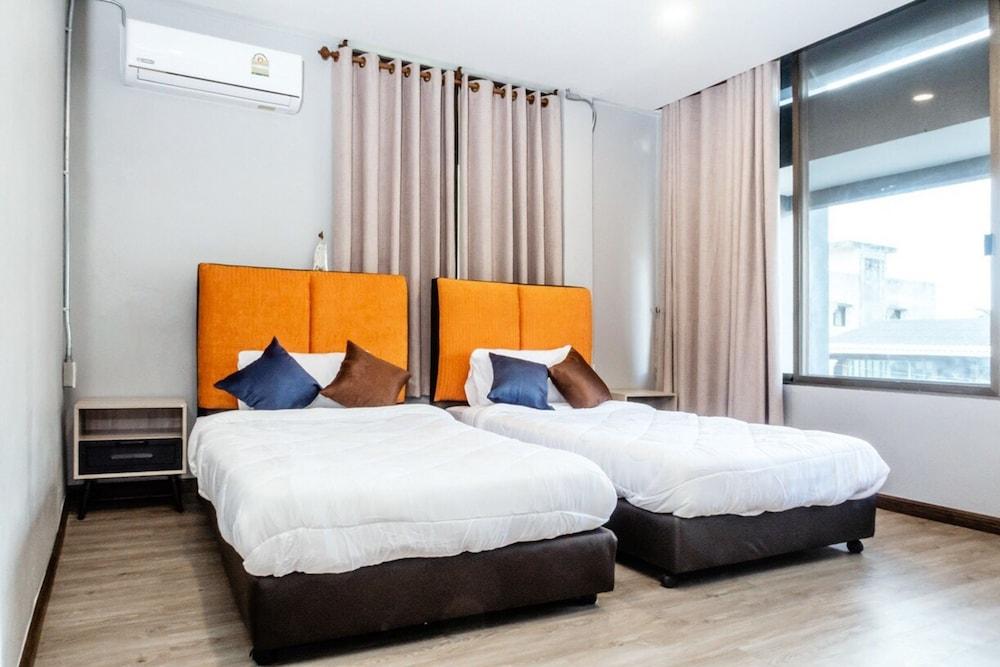 Full Moon' House - Hostel