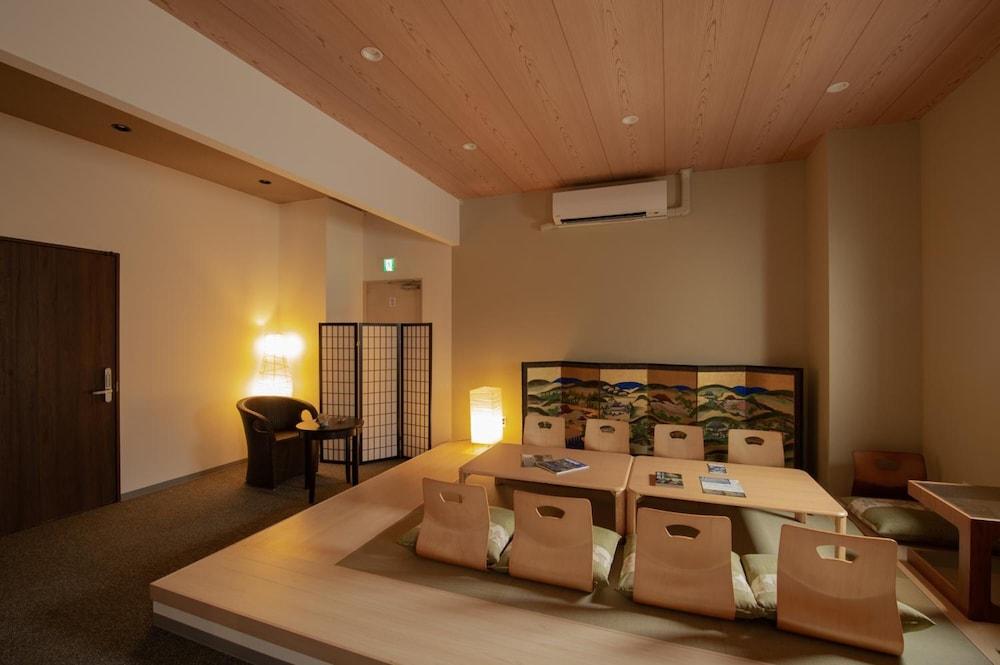 bnb+ Sarasa Nara - Hostel
