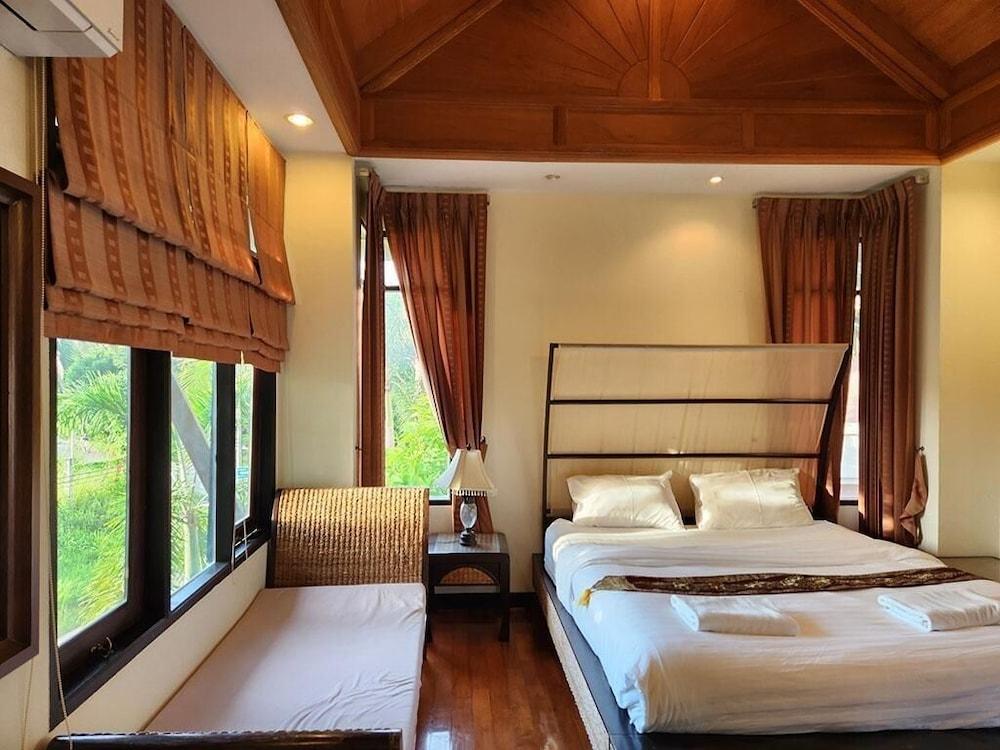 Punnapha Pool Villa  Pattaya