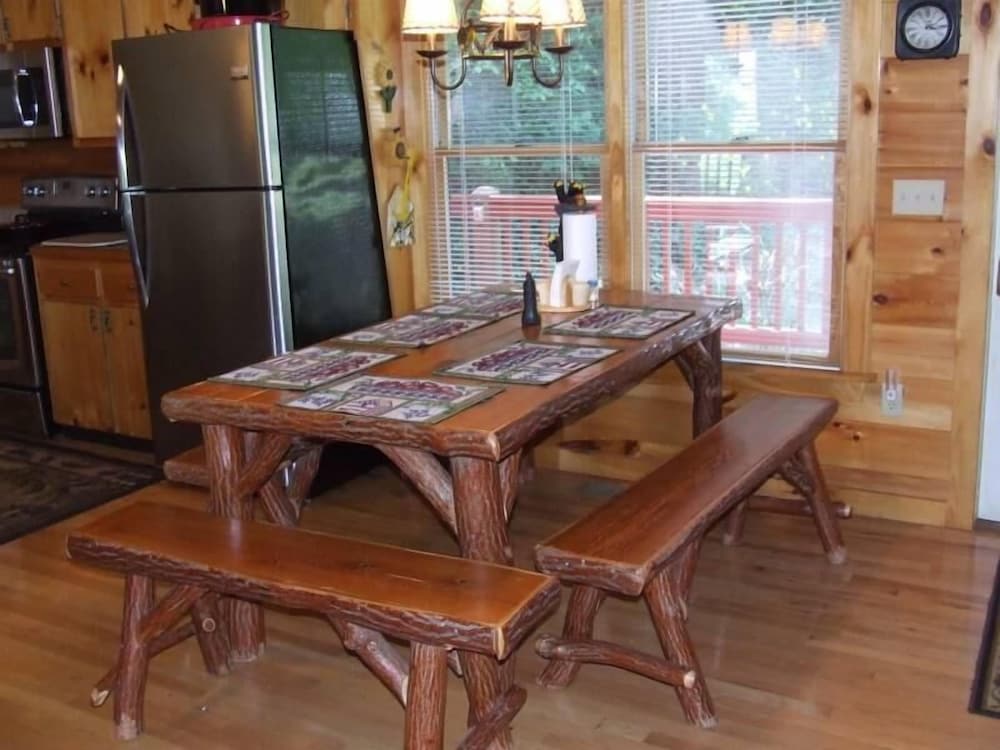 Turkey Feather Nevaeh Cabin Rentals