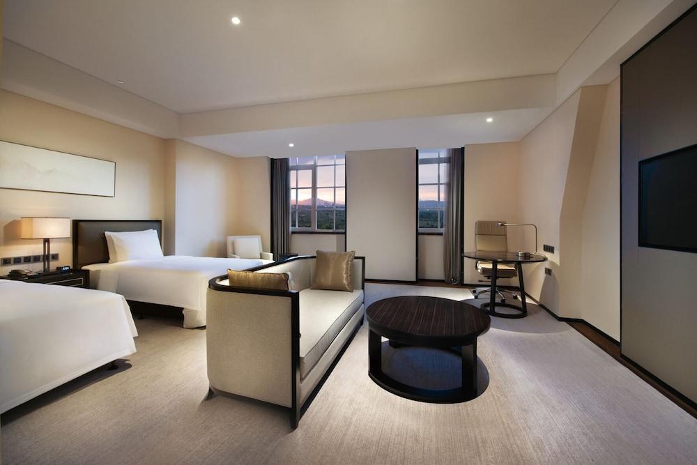 Crowne Plaza Huailai by IHG