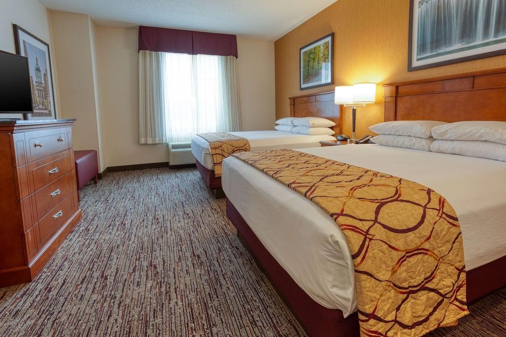 Drury Inn & Suites Indianapolis Northeast
