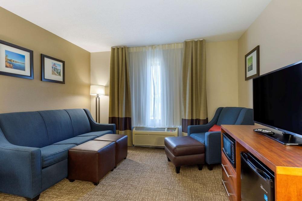 Comfort Inn & Suites Cambridge