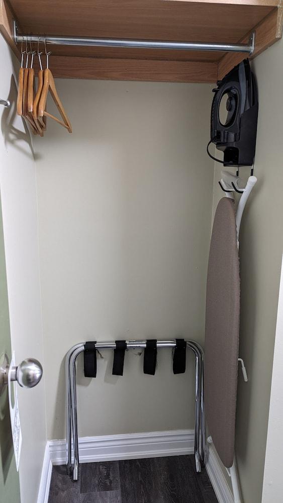 Knights Inn Bracebridge