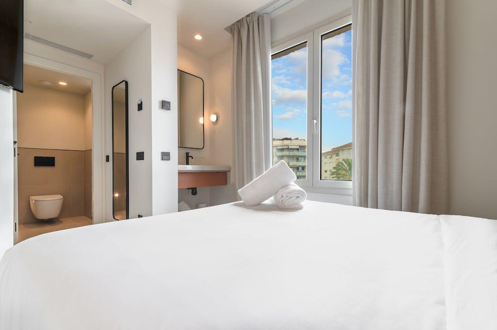 Akquaaa Boutique Hotel