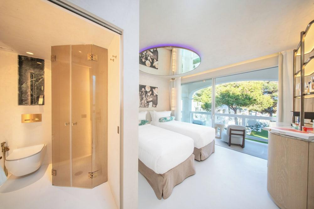 Destino Five Ibiza - 5-Star Grand Luxe Resort