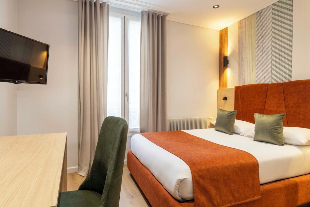 Hôtel Espace Champerret