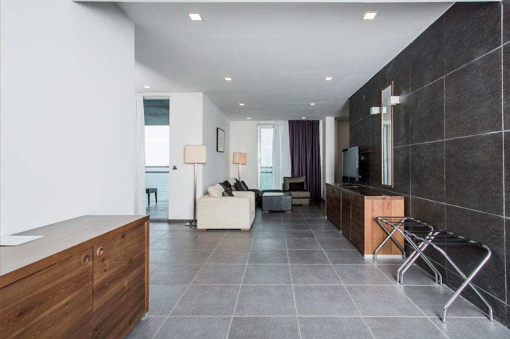 Avala Resort & Villas