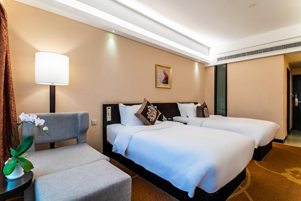 Landmark International Hotel